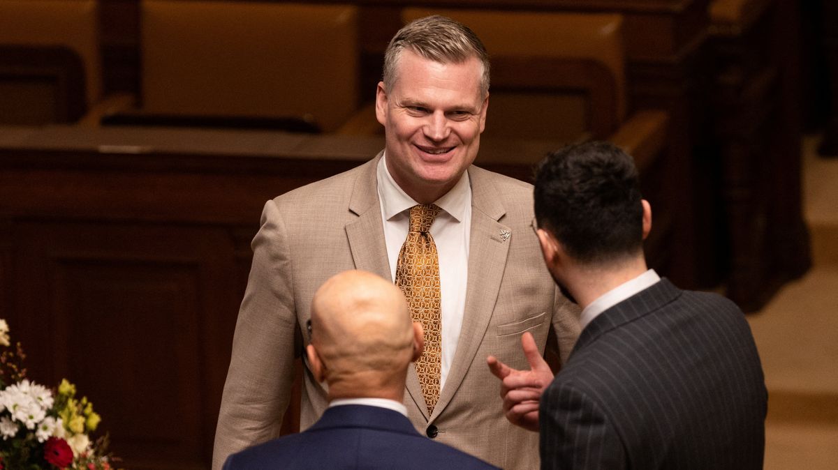 Turek by mohl přijít o mandát, upozornil ústavní právník